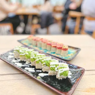 Seared salmon roll &amp; Matcha Crunch Roll