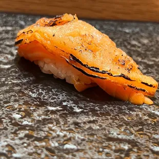 King salon with charred tomato