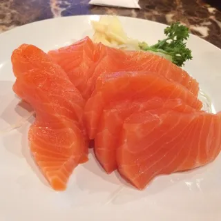 Salmon sashimi