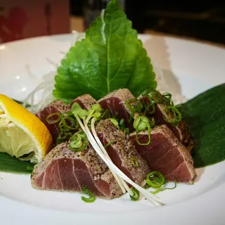 Seared Pepper Tuna sashimi