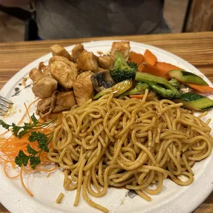 Hibachi chicken and noodles