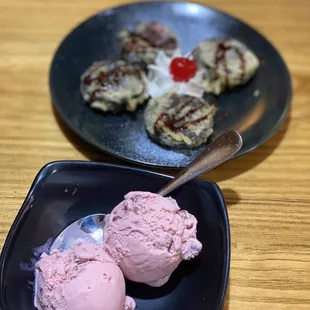 Red bean ice cream with fried Oreos