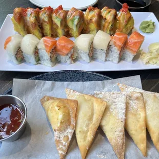 Pineapple Cheese Wonton Super Volcano Roll