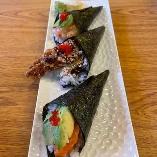 Spicy Salmon Hand Roll