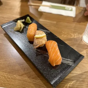 Salmon nigiri- SO GOOD