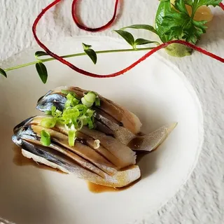 Mackerel Nigiri