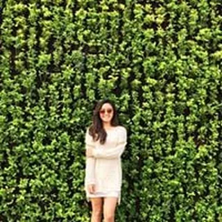 Nikki F.