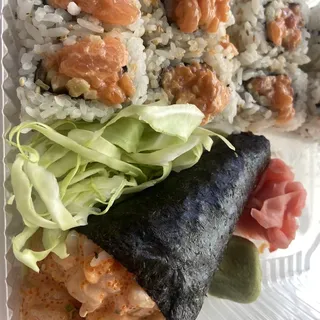 Spicy Scallop Hand Roll