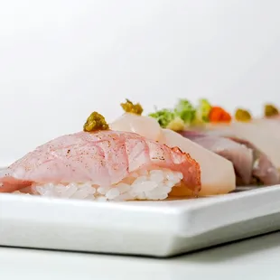 10 pcs omakase sushi