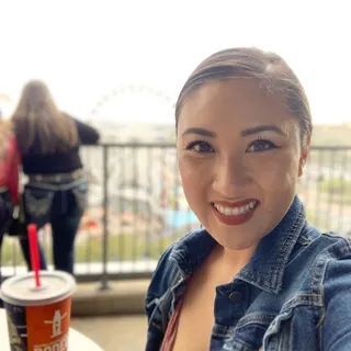 Quyen N.