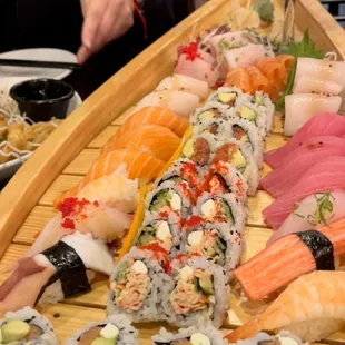 food, sushi, sashimi, sushi and sashimi