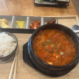Kimchi jjigae