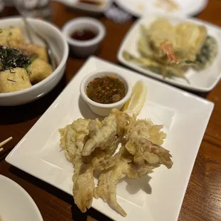 chicken wings and fried chicken, food