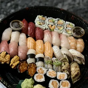 Extra special sushi &amp; rolls platter