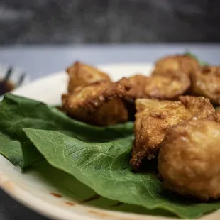 chicken wings and fried chicken, food
