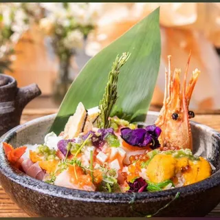 Deluxe Chirashi Bowl
