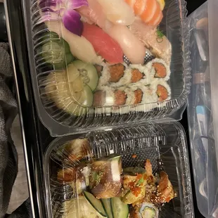 Sushi Deluxe combo + Dragon Roll