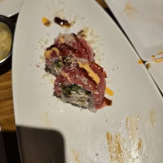 Red Dragon Roll (8pcs)