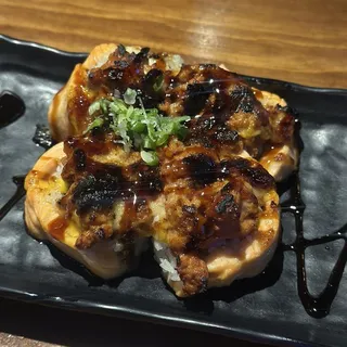 Super Volcano Roll (8pcs)