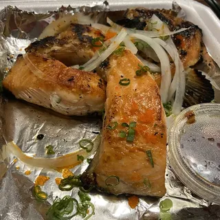Broiled Salmon Kama