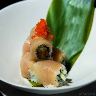 a close up of a sushi