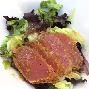 Tuna Tataki Salad