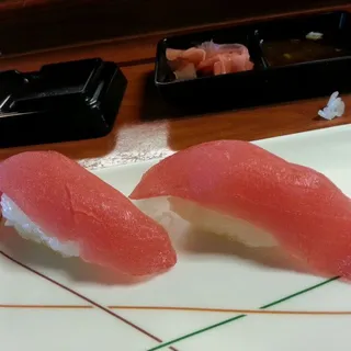 Maguro Nigiri