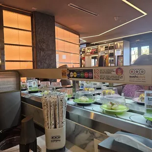 sushi and sashimi, interior