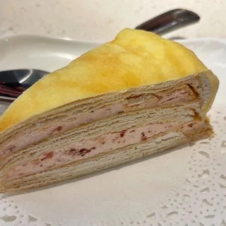 Hokkaido Mille Strawberry Crepe Cakes