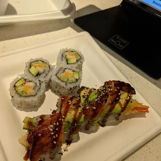 4 Spicy Ebi Maki Rolls