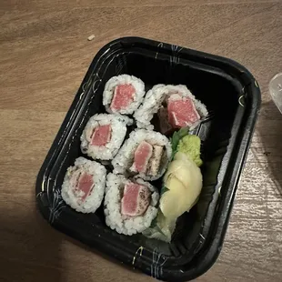 Pepper Tuna Roll