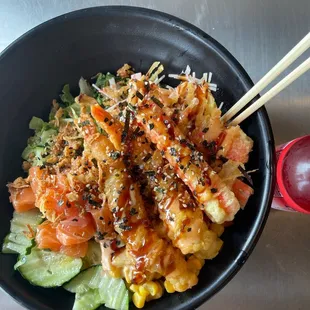 SALMON POKE Shrimp tempura