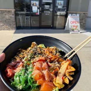 SALMON POKE Seaweed salad Squid salad