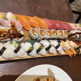 Queen Sushi Platter