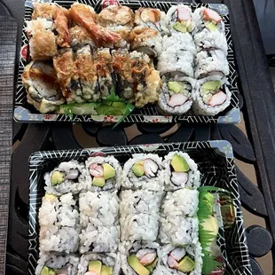 crab avocado roll, fire roll, dabomb