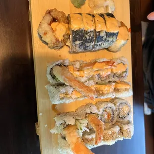 Lunch special - 3 rolls
