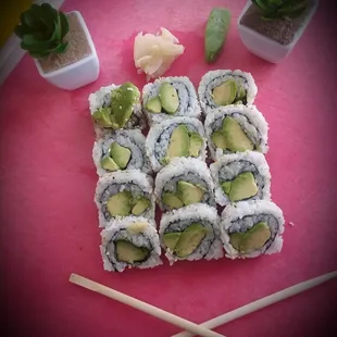 AVOCADO ROLL