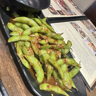 Spicy Garlic Edamame
