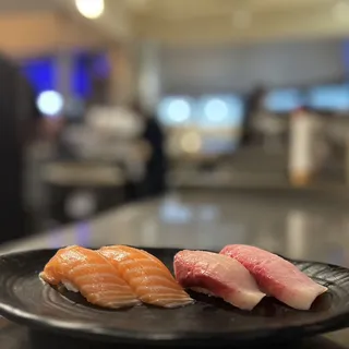 Tuna Nigiri