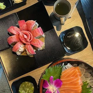 Salmon Sashimi (6 Pcs)
