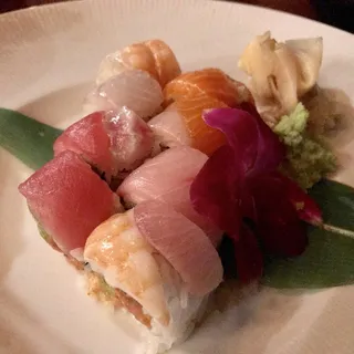 Spicy Tuna Rainbow Roll (8)