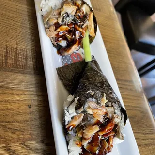 Salmon Skin Hand Roll