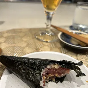Tuna hand roll
