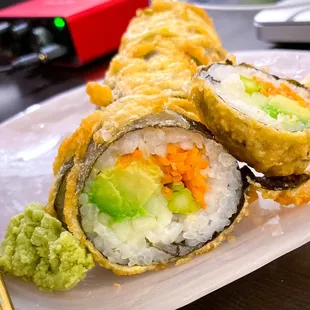 Vegetable Sushi(Tempura, Light Rice, Sliced Thin)