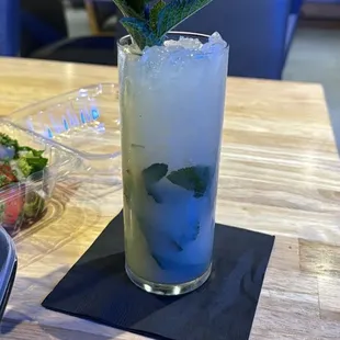 Lychee sake mojito