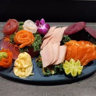 Sashimi deluxe dinner platter