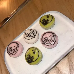 E-MOCHI