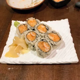 Spicy Scallop Roll