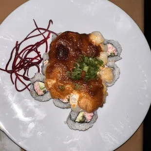 Ole Roll With scallops, I love the spicy mayo on top, slightly burnt with a torch.