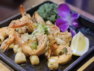 Yukihana Revolving Sushi